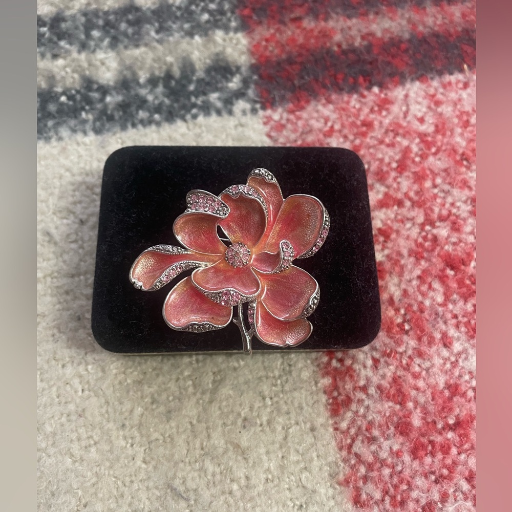Monet brooch - Picture 3 of 6